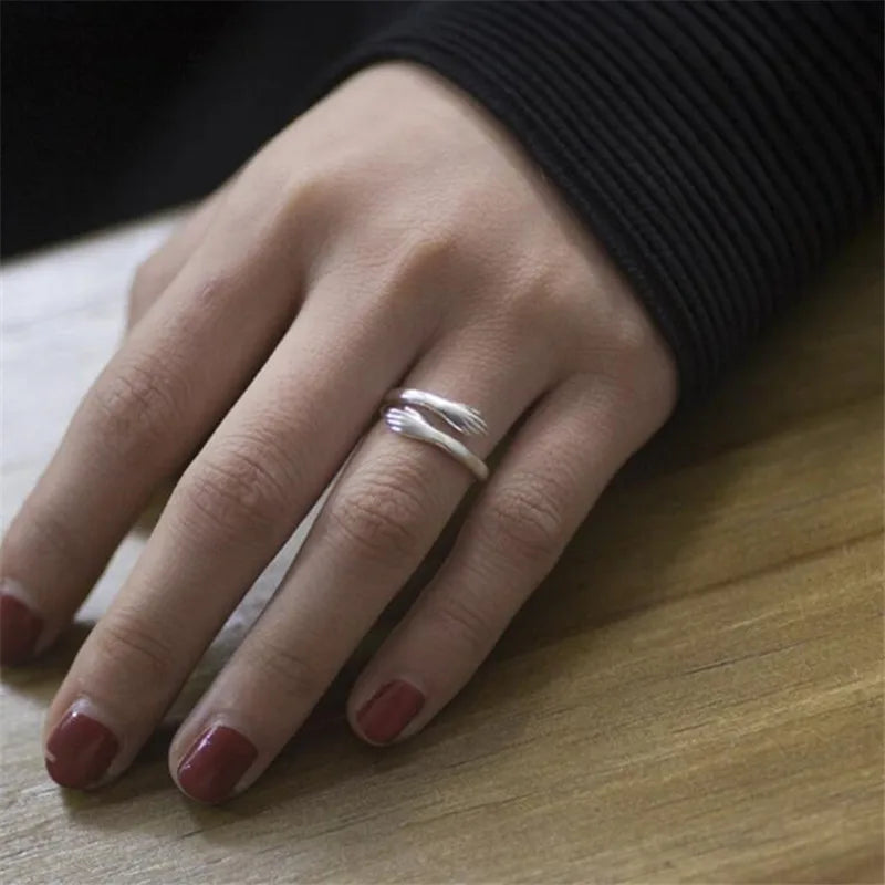 Veliora Hug Hand Silver Ring