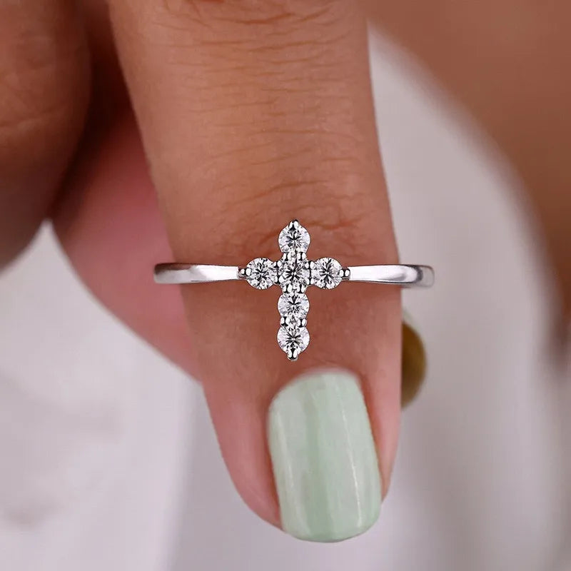 Veliora Pure Cross Zircon Ring ✨