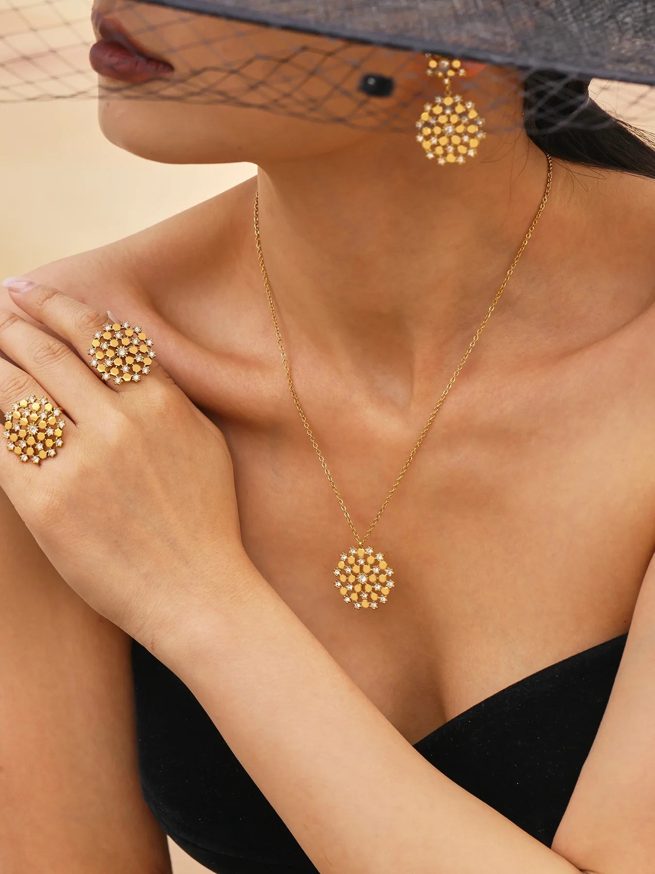 Veliora Golden Blossom Jewelry Set✨