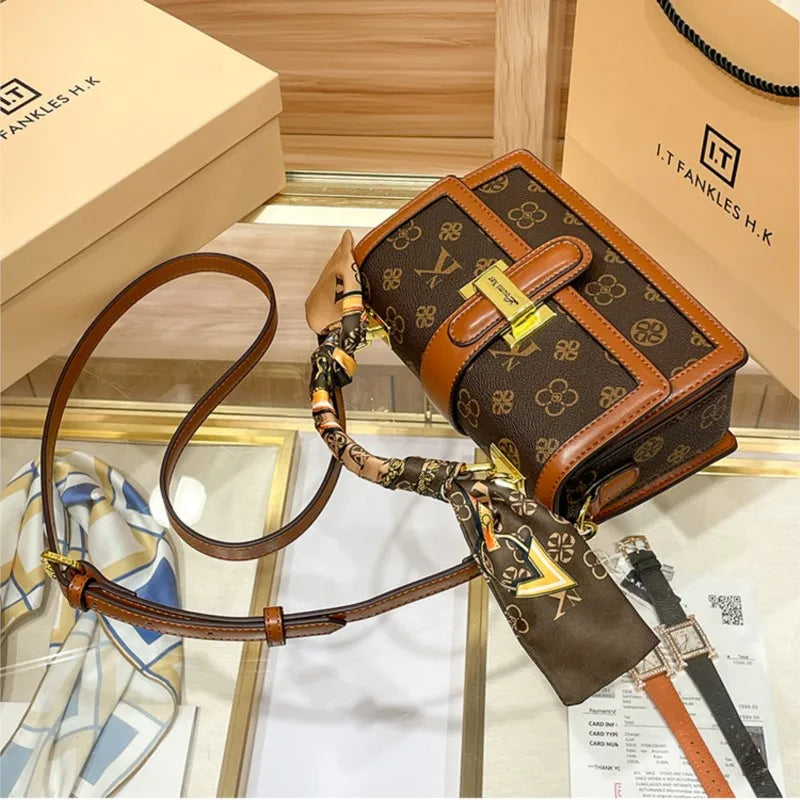 Veliora Atelier Mini Crossbody 👜