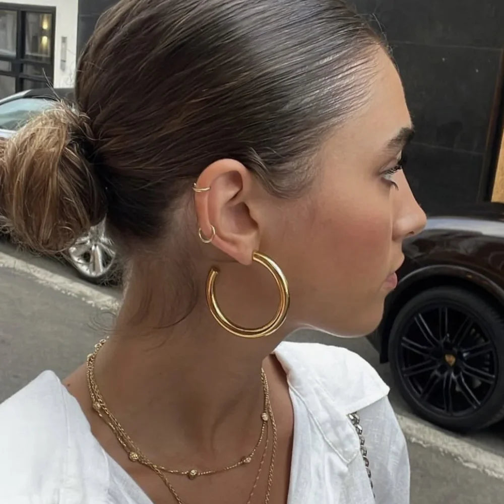 Veliora Classic Gold Hoop Earrings ✨